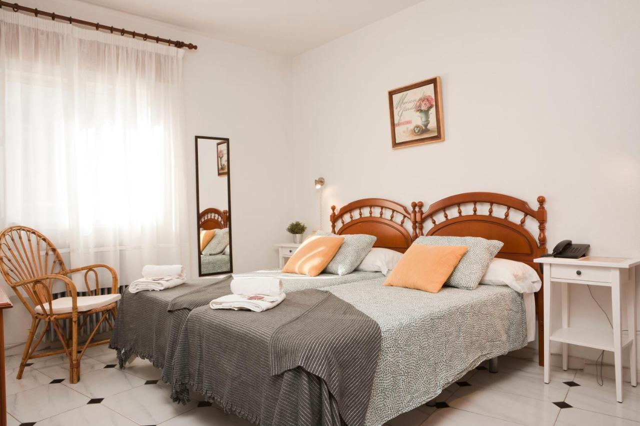 Hotel Rural El Molino Banos De Montemayor Esterno foto