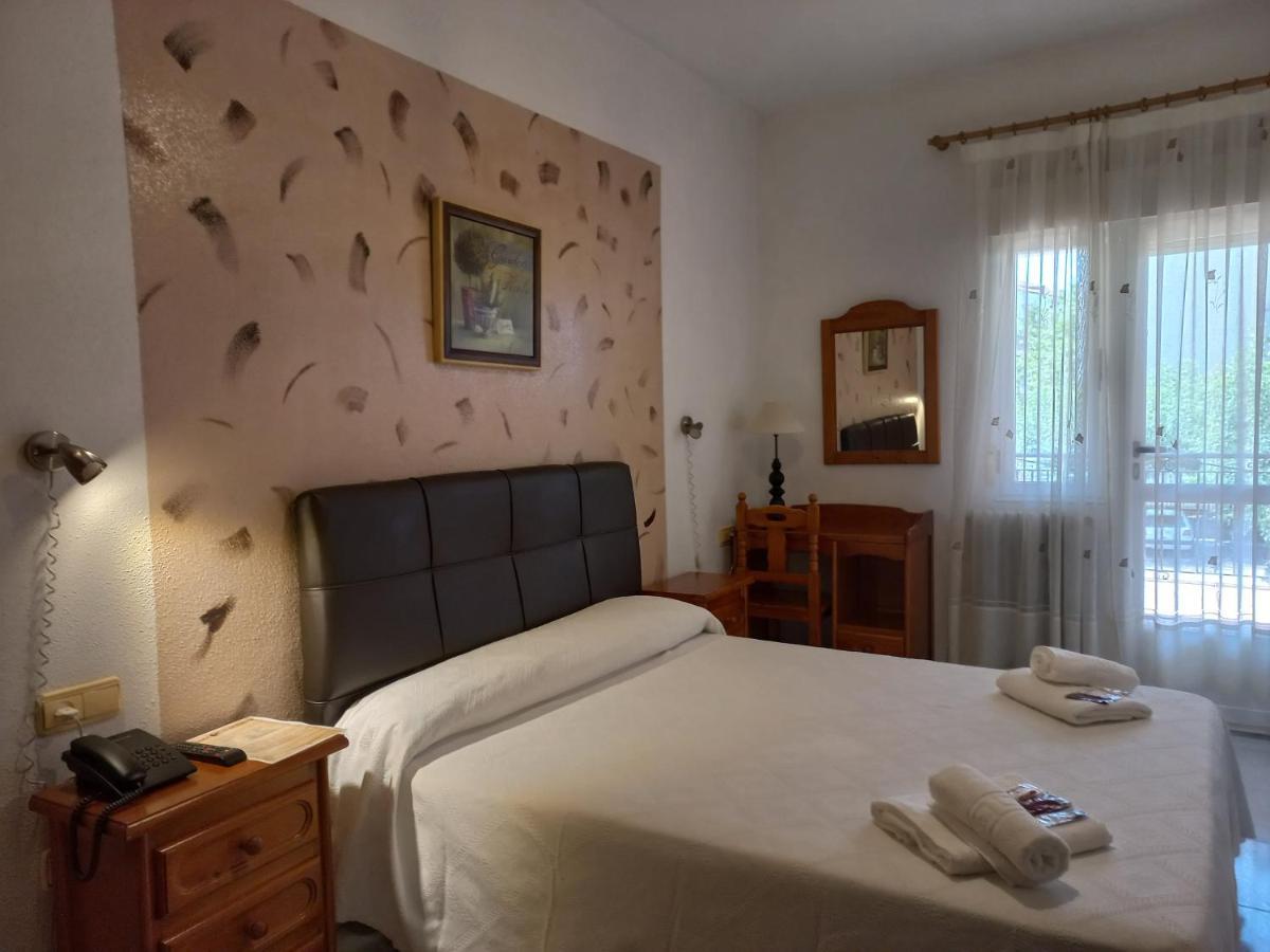 Hotel Rural El Molino Banos De Montemayor Esterno foto